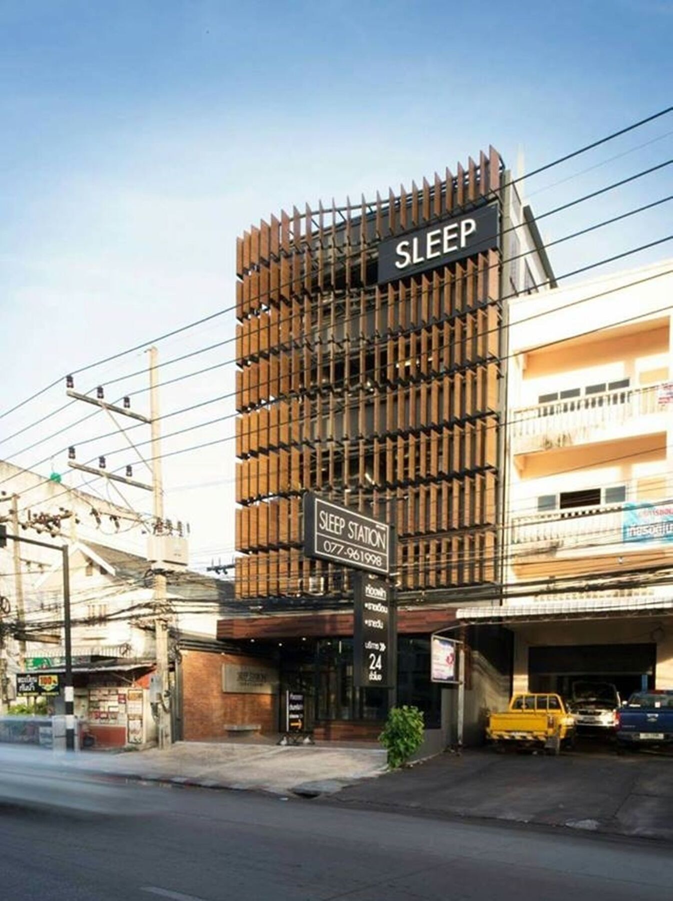 Sleep Station Hotel Surat Thani Bagian luar foto